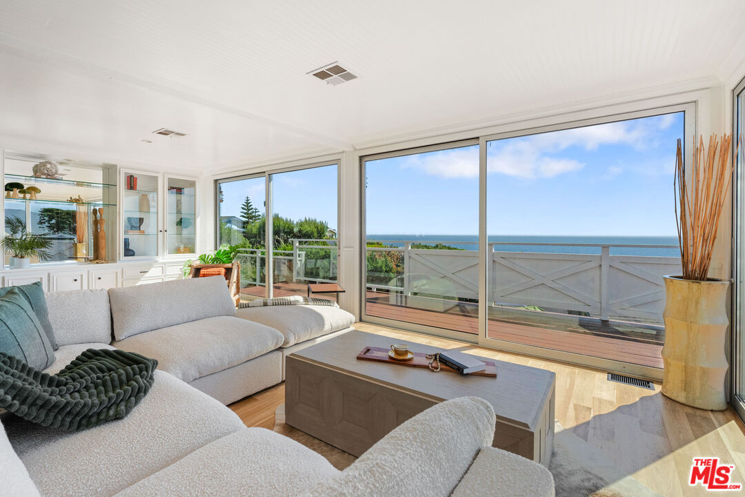 29500 Heathercliff Road, Unit 173 Malibu, CA 90265 - Photo 2 of 27