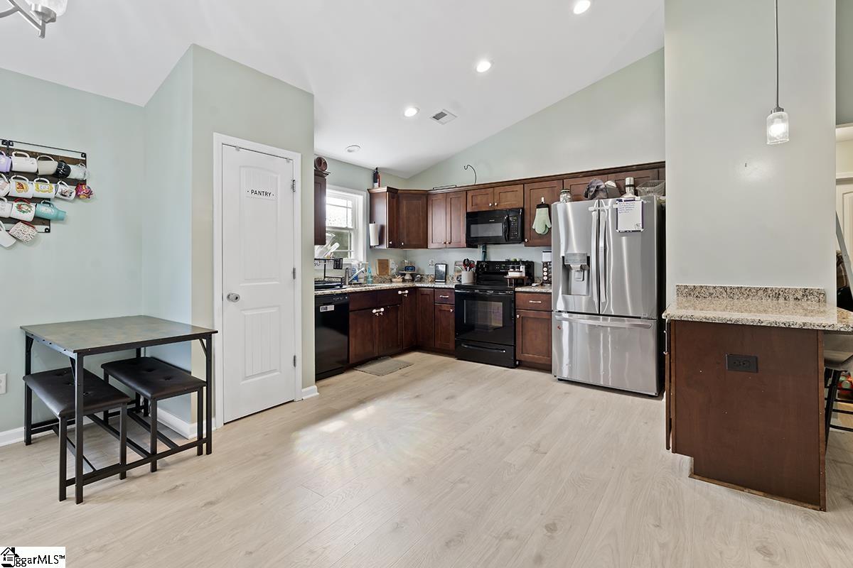 136 Miller Road Belton, SC 29627 - Photo 6 of 14
