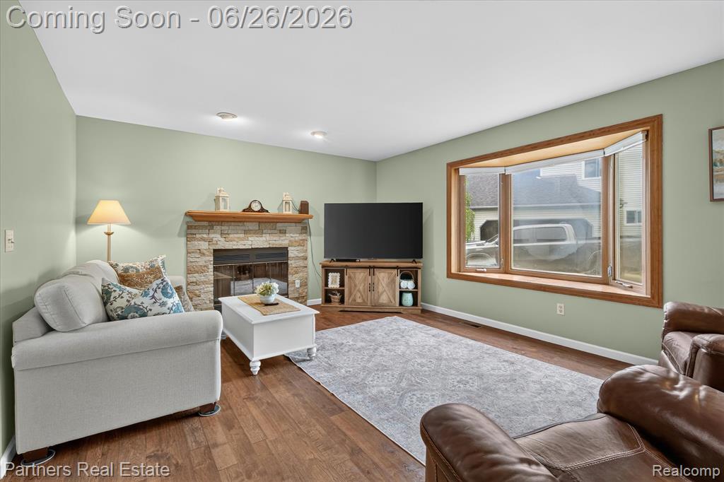 627 West Caledonia Street Howell, MI 48843 - Photo 10 of 66