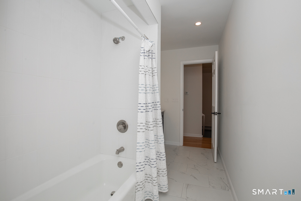 44 Farm Hill Road Wallingford, CT 06492 - Photo 14 of 38 Main full bathroom