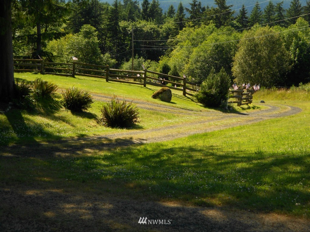 2803 Anderson Hill Road Southwest Port Orchard, WA 98367 - Photo 3 of 22 Gallery Image 3