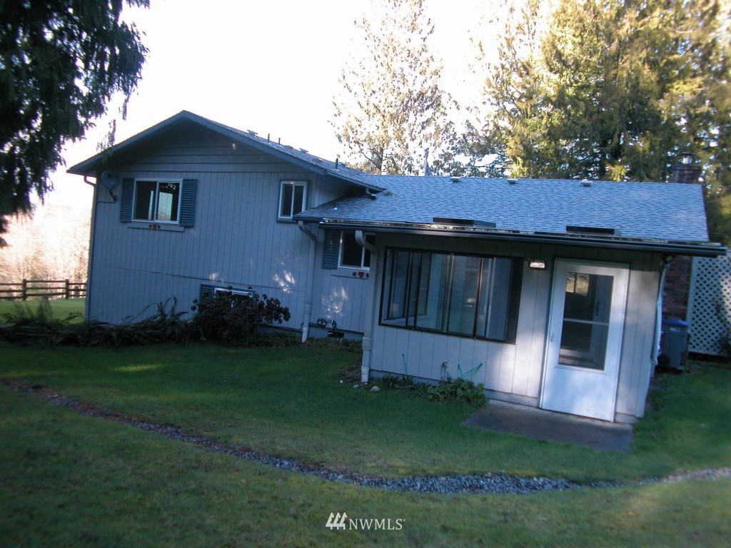 2803 Anderson Hill Road Southwest Port Orchard, WA 98367 - Photo 6 of 22 Gallery Image 6