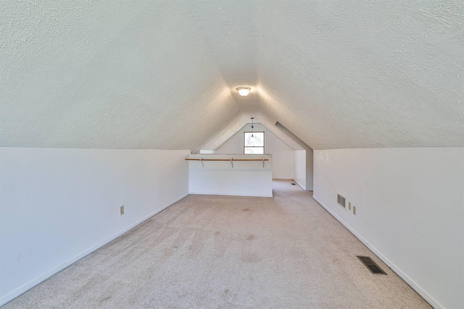 8747 East Bend Road Burlington, KY 41005 - Photo 20 of 48 Gallery Image 20