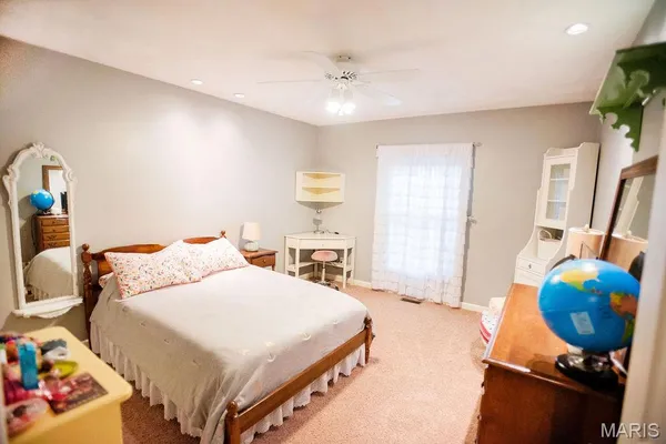 $629,000 | 6 Jenn Laur Drive, Edwardsville, IL 62025