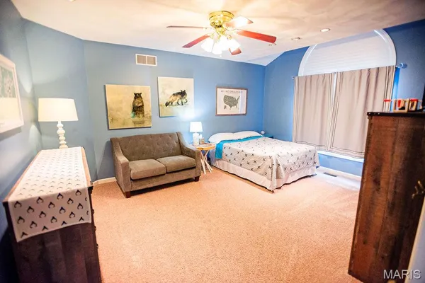 $629,000 | 6 Jenn Laur Drive, Edwardsville, IL 62025