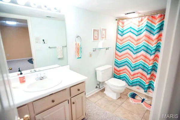 $629,000 | 6 Jenn Laur Drive, Edwardsville, IL 62025