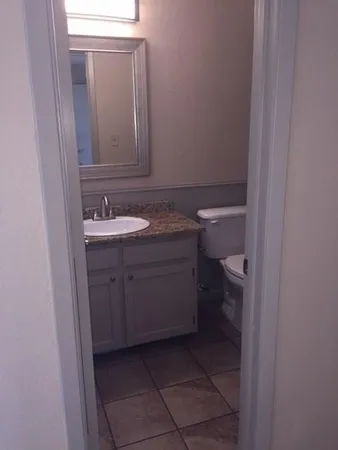 $1,900 | 10101 Camelot Drive, Frisco, TX 75035