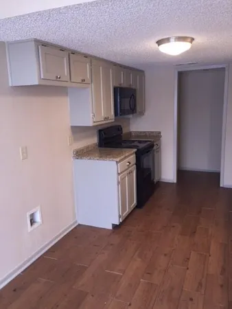 $1,900 | 10101 Camelot Drive, Frisco, TX 75035