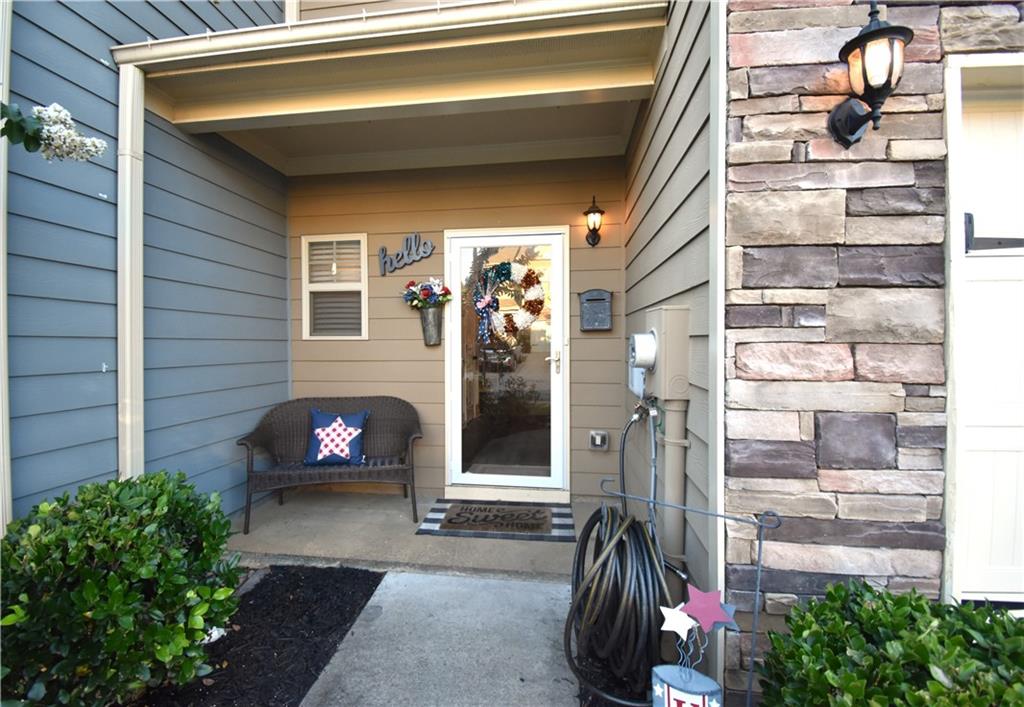 314 Valley Crossing Canton, GA 30114 - Photo 2 of 42