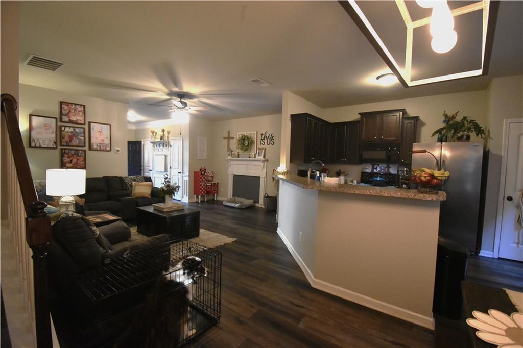 314 Valley Crossing Canton, GA 30114 - Photo 9 of 42