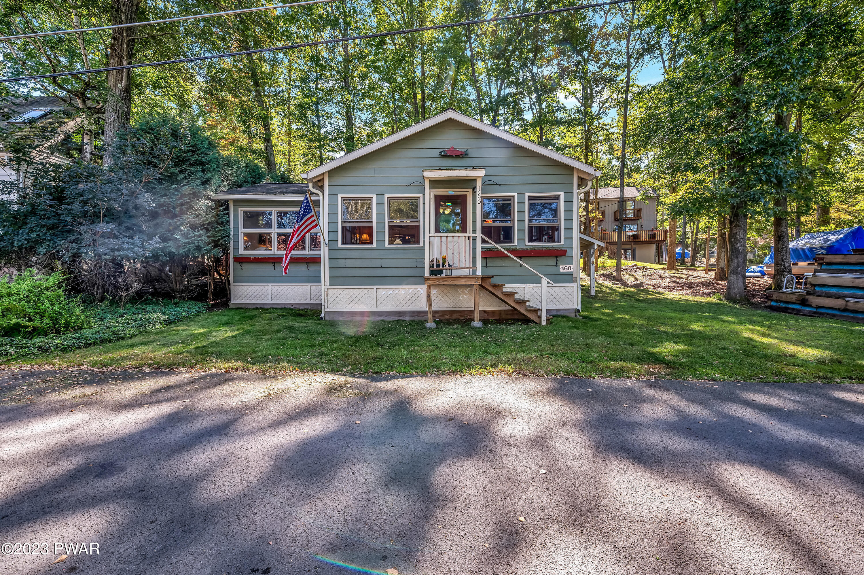 160 Shore Road Tafton, PA 18464 - Photo 2 of 48