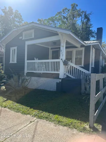 $2,200 | 217 North 11th Street, Wilmington, NC 28401