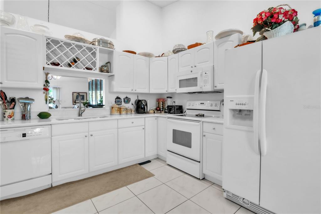 212 Mehlenbacher Road Belleair, FL 33756 - Photo 13 of 28