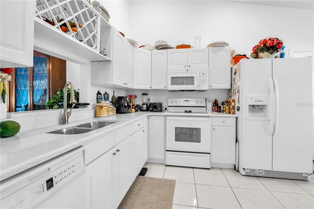 212 Mehlenbacher Road Belleair, FL 33756 - Photo 14 of 28