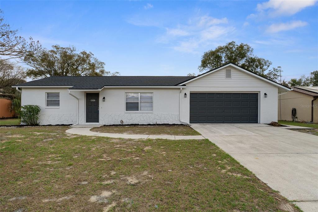 12420 Lombardy Street Spring Hill, FL 34608 - Photo 2 of 39