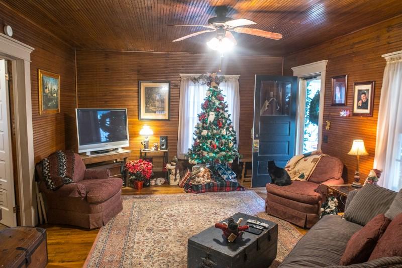 438 Emmanuel Road Southwest Willis, VA 24380 - Photo 7 of 20 Jackson pic 07 (800x534)