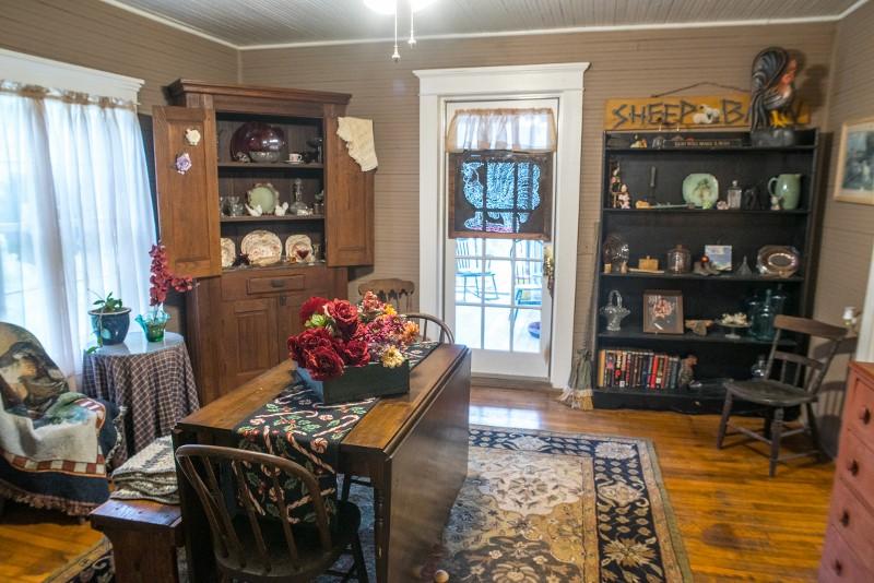 438 Emmanuel Road Southwest Willis, VA 24380 - Photo 8 of 20 Jackson pic 08 (800x534)