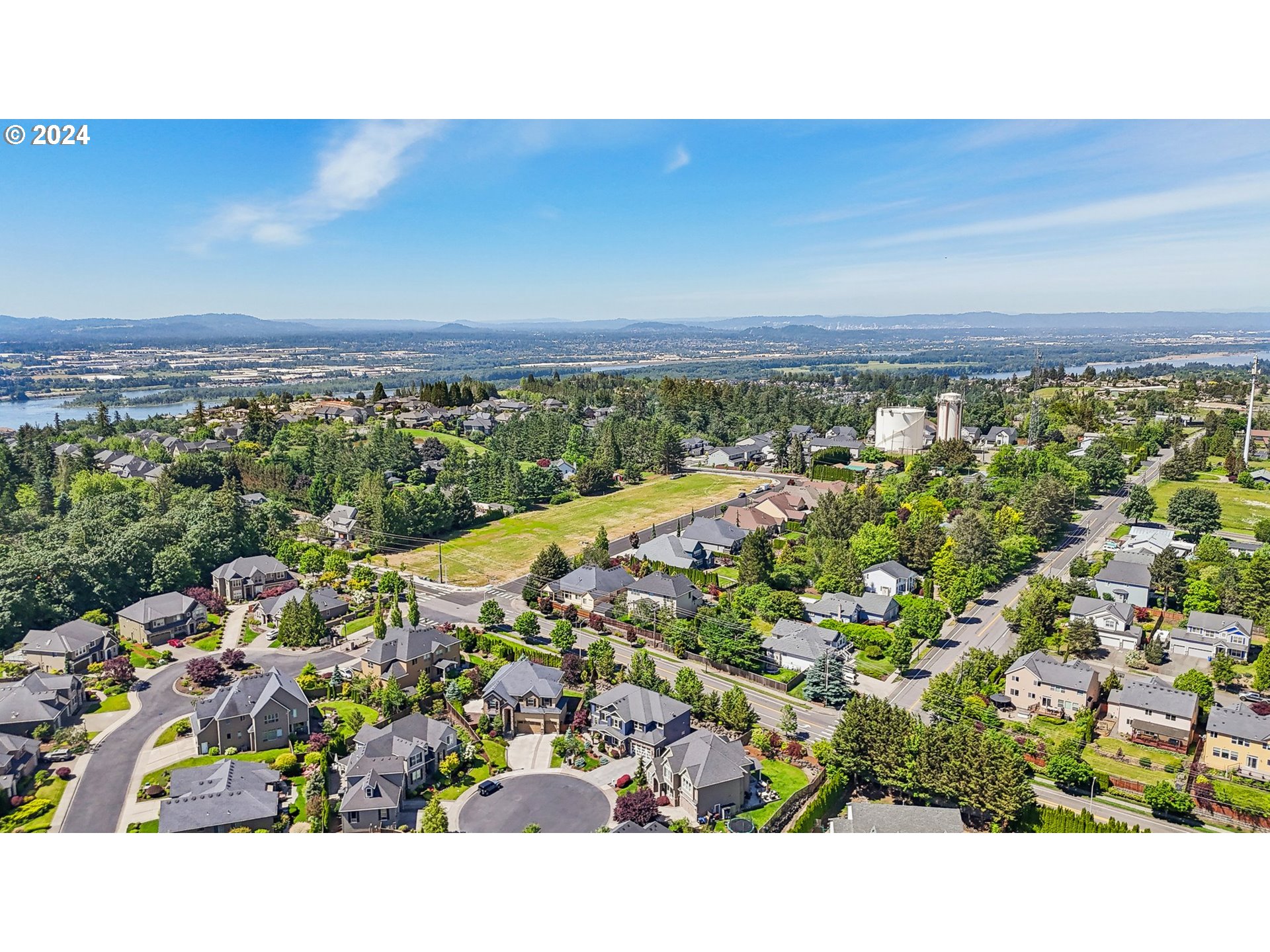 2368 Northwest 17th Avenue Camas, WA 98607 - Photo 43 of 47 a view of a city
