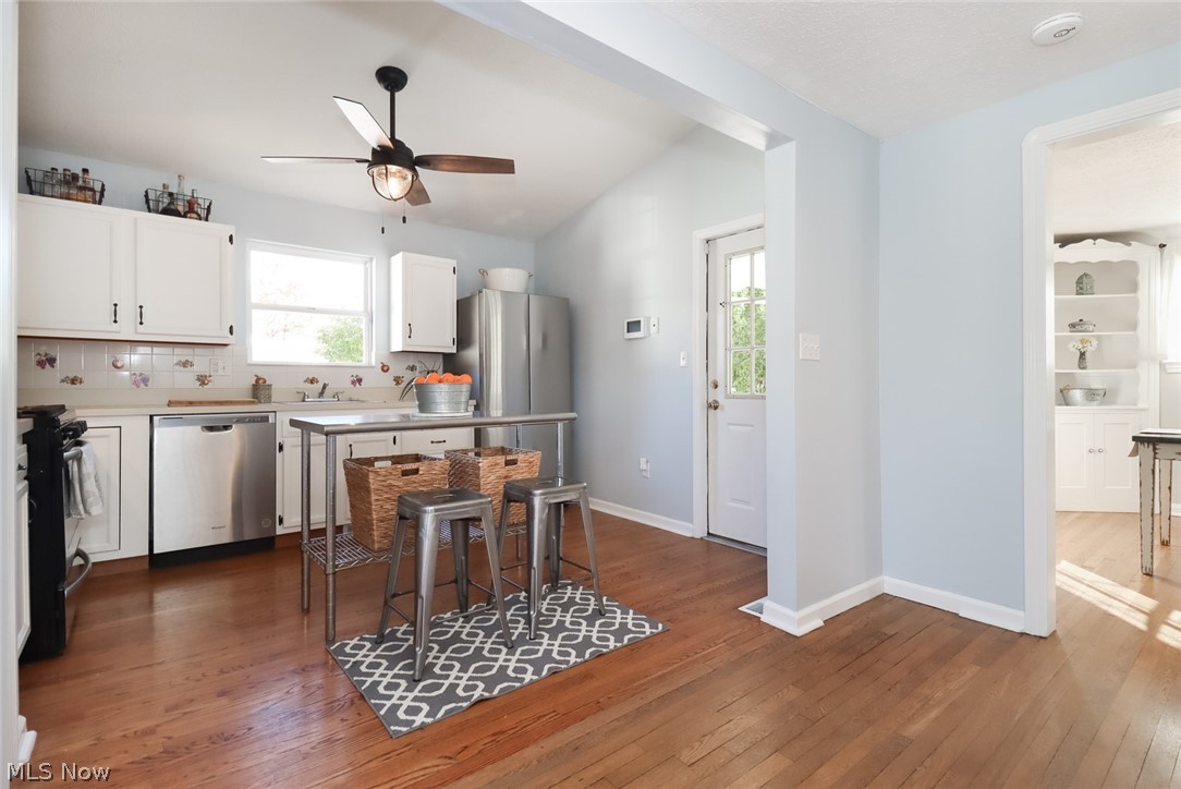 1131 Mayfield Ridge Road Cleveland, OH 44124 - Photo 16 of 35