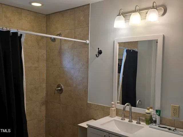 $299,000 | 2105 Newton Dairy Road, Henderson, NC 27537