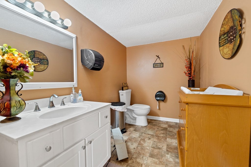 1328 Buckeye Road Dublin, GA 31027 - Photo 20 of 36 Gallery Image 20