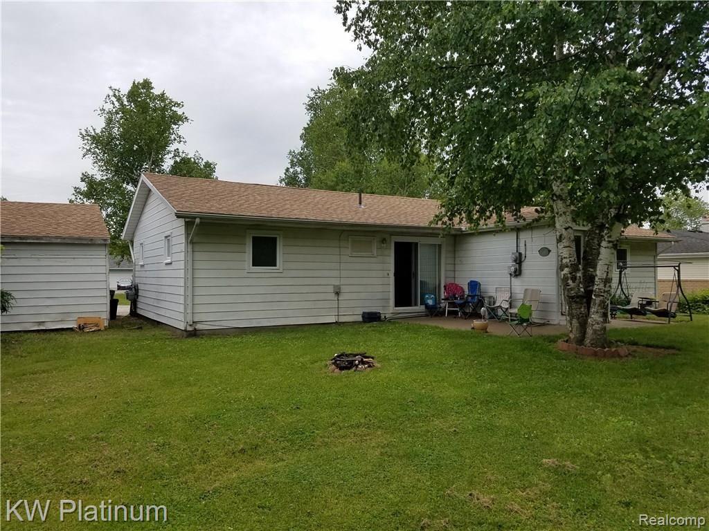 2847 Michigan Road Port Huron, MI 48060 - Photo 3 of 18 OTHER REAR VIEW OF BUILDING