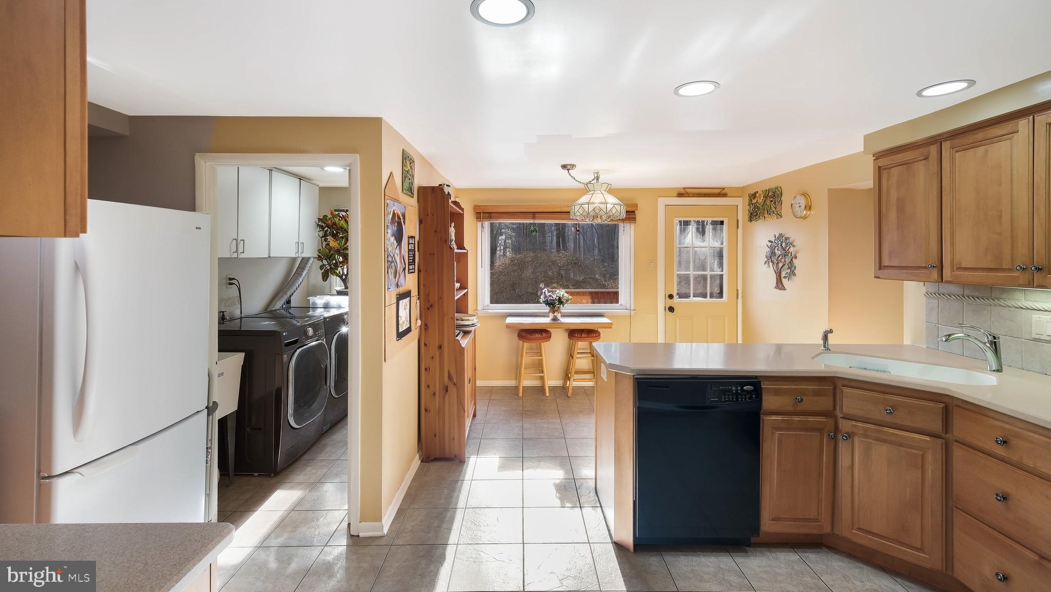 1603 Pennypack Road Huntingdon Valley, PA 19006 - Photo 16 of 41