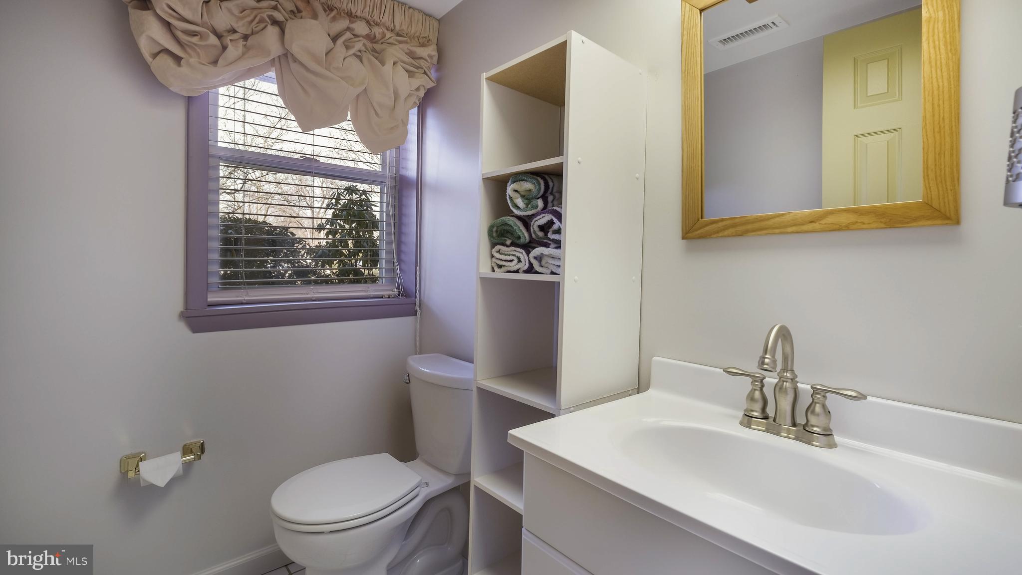 1603 Pennypack Road Huntingdon Valley, PA 19006 - Photo 34 of 41 Powder Room