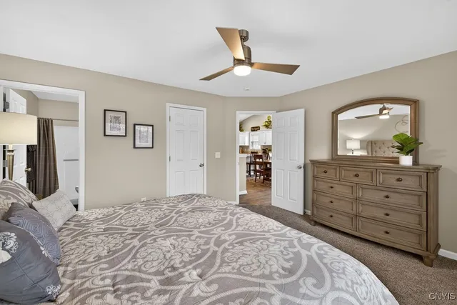 $325,000 | 5037 Betsy Ross Way, Salina, NY 13088