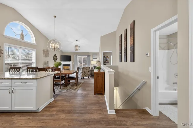 $325,000 | 5037 Betsy Ross Way, Salina, NY 13088