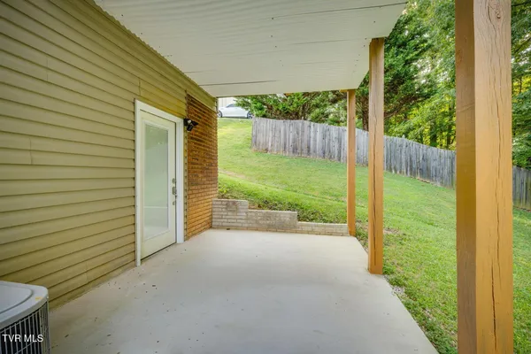 $2,300 | 1125 Faye Street, Unit 11, Kingsport, TN 37660