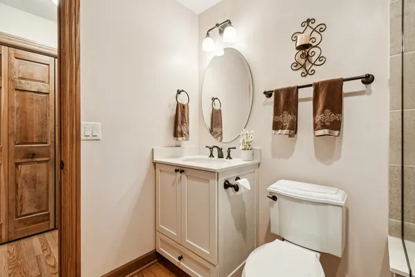 $989,000 | 54 Gentry Drive, Hawthorn Woods, IL 60047