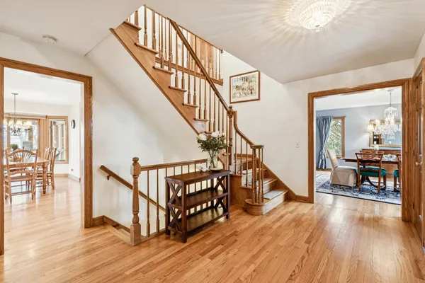 $989,000 | 54 Gentry Drive, Hawthorn Woods, IL 60047