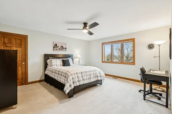 $989,000 | 54 Gentry Drive, Hawthorn Woods, IL 60047