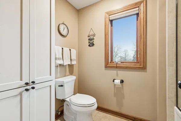 $989,000 | 54 Gentry Drive, Hawthorn Woods, IL 60047