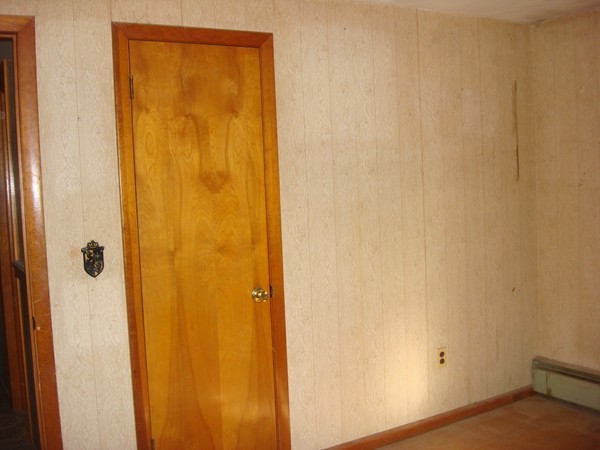 1191 Burnett Road Chicopee, MA 01020 - Photo 12 of 15 Gallery Image 12