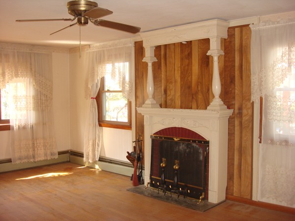 1191 Burnett Road Chicopee, MA 01020 - Photo 6 of 15 Gallery Image 6