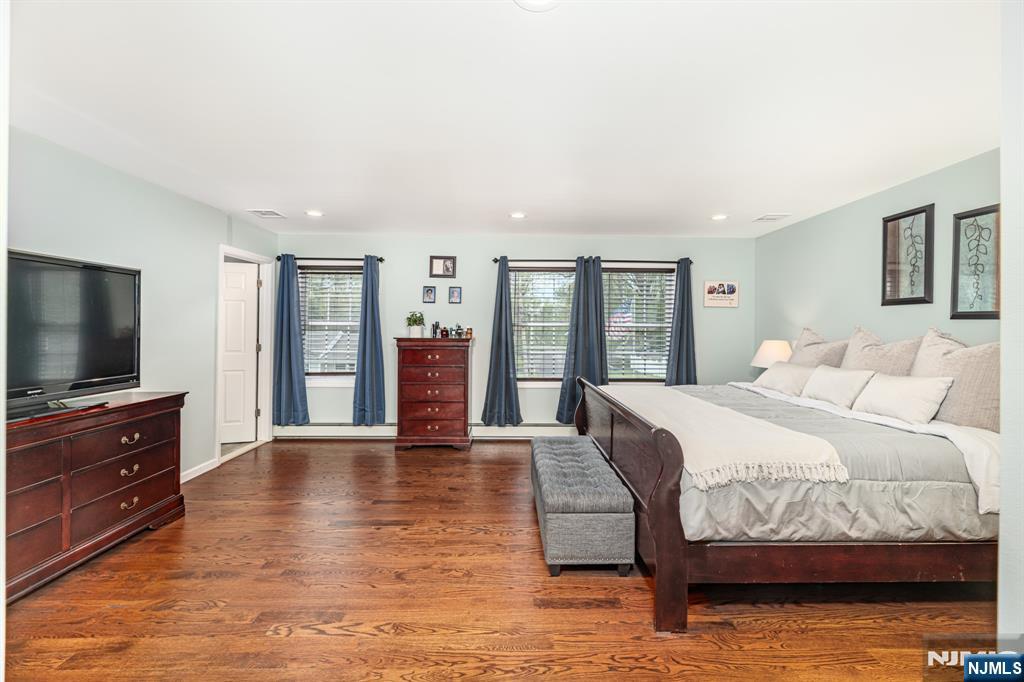 153 Howard Avenue Rochelle Park, NJ 07662 - Photo 16 of 40