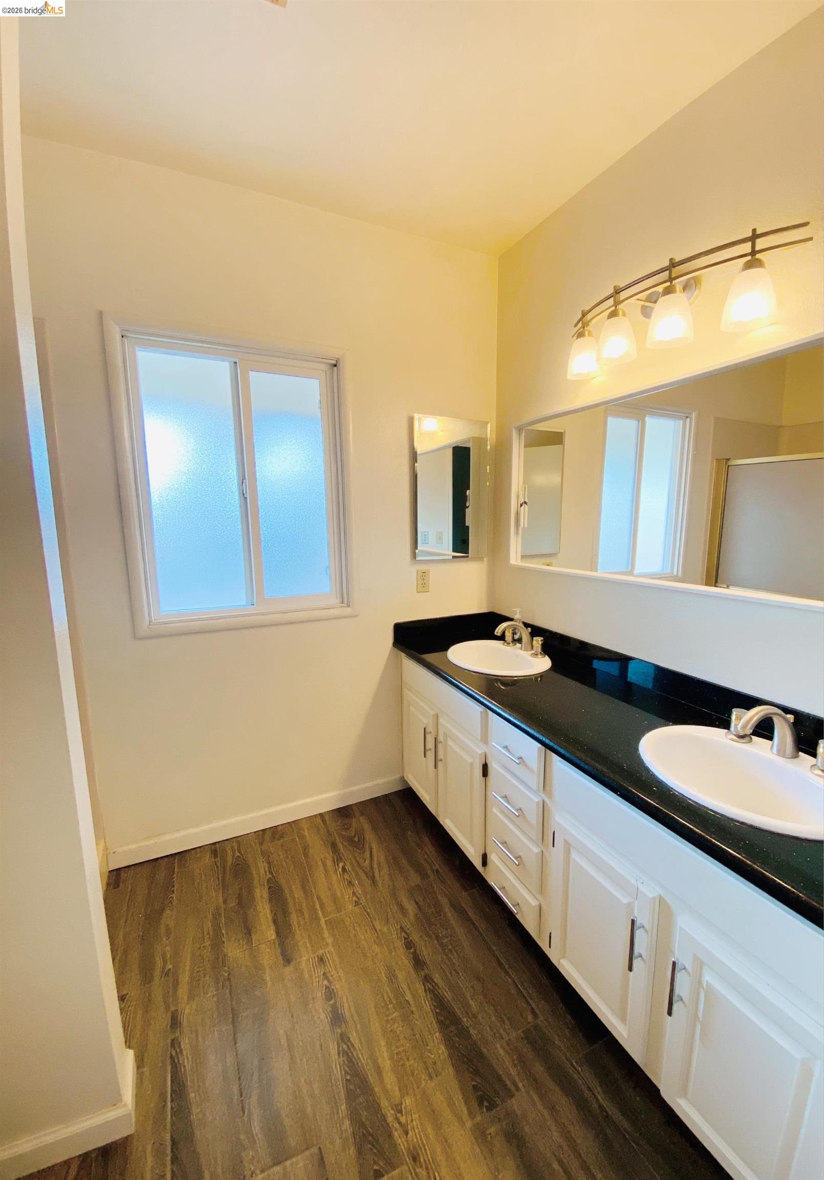 3540 Deer Hill Road Lafayette, CA 94549 - Photo 15 of 20 Gallery Image 15