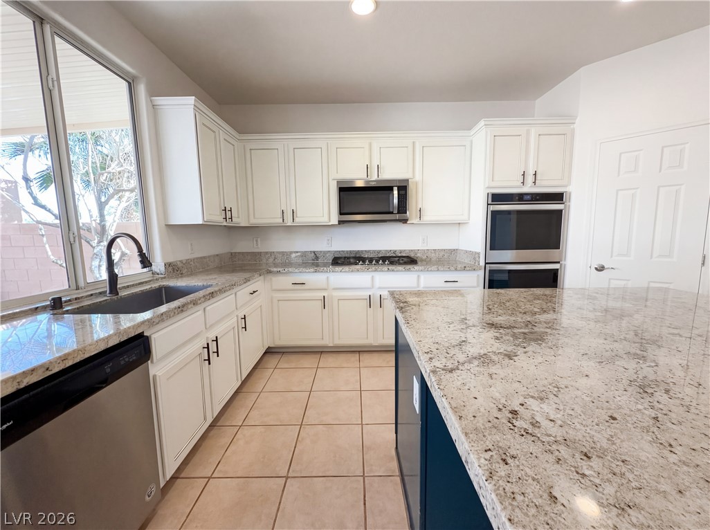 612 Tyler Ridge Avenue Henderson, NV 89012 - Photo 11 of 25