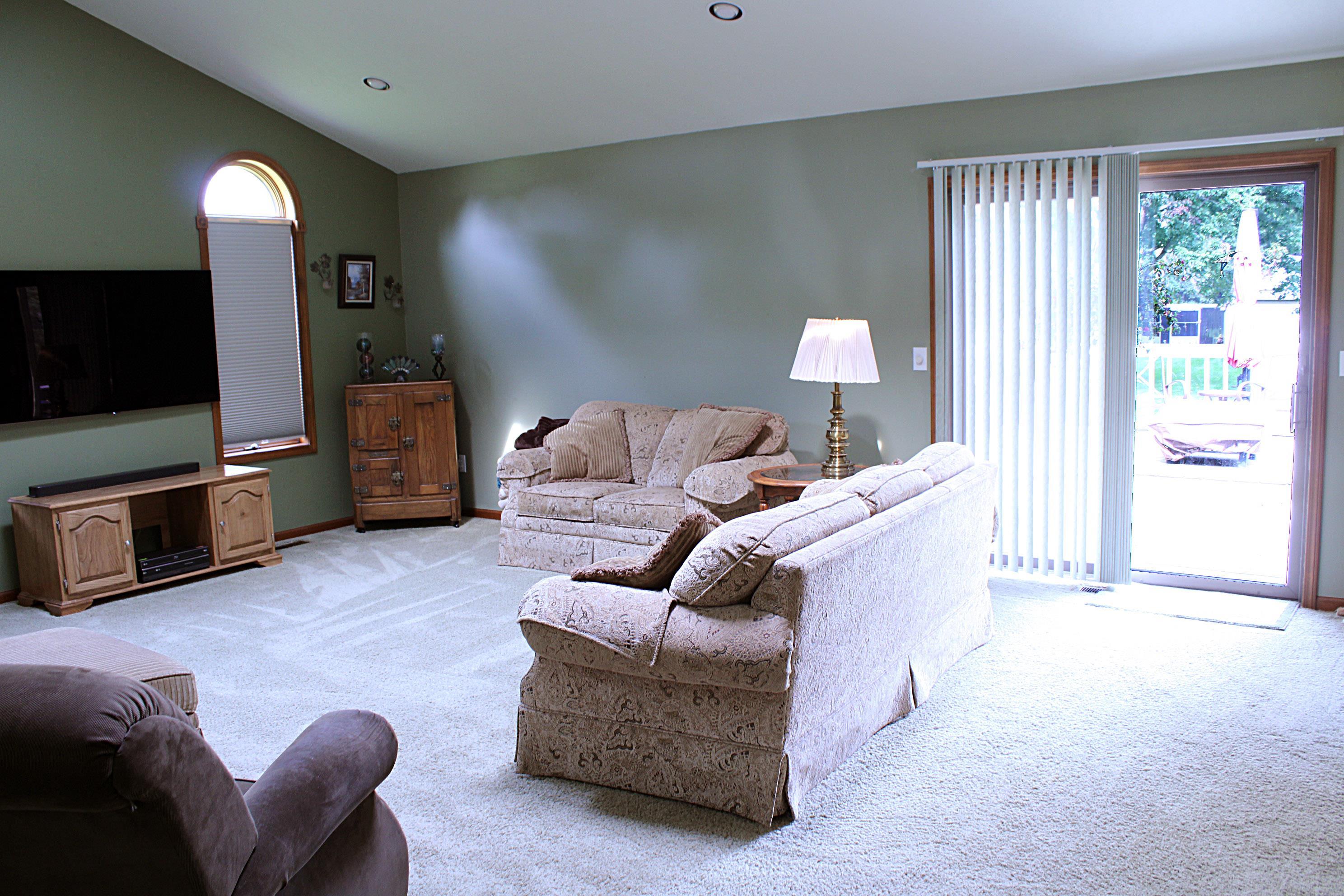 32450 King Road New Boston, MI 48164 - Photo 20 of 42 Gallery Image 20