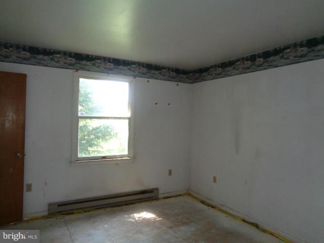 337 Lockhouse Road Falling Waters, WV 25419 - Photo 20 of 24 Bedroom (Master)