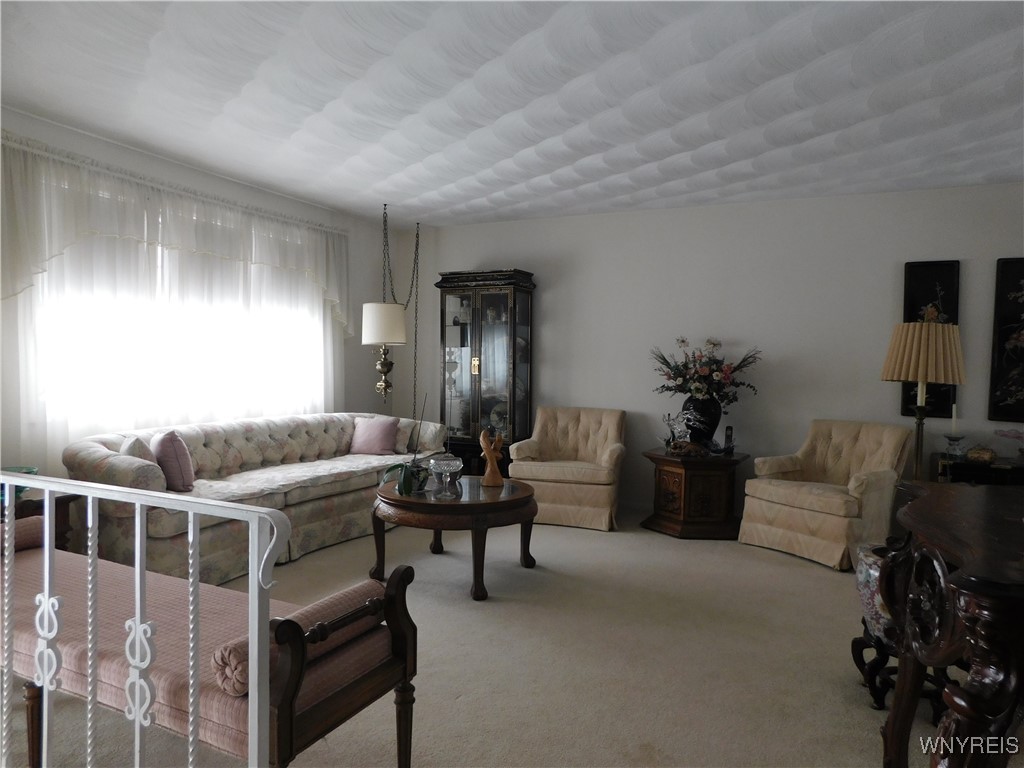 95 Kellwood Drive Irondequoit, NY 14617 - Photo 6 of 16