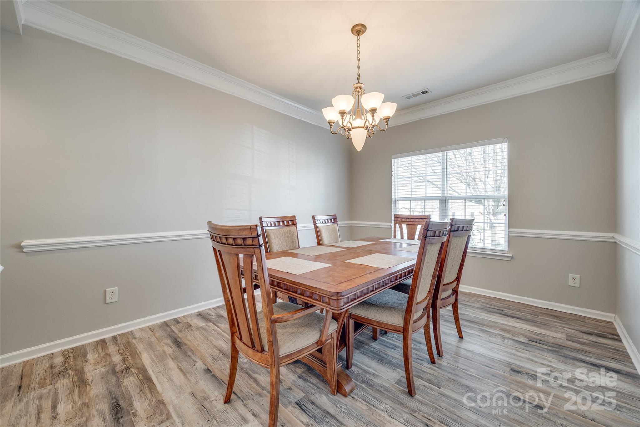 1404 Peachcroft Road Charlotte, NC 28216 - Photo 4 of 29 Gallery Image 4