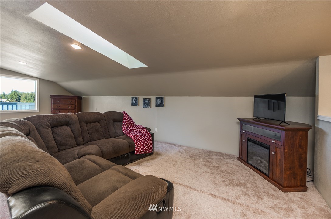 1642 Creso Road South Spanaway, WA 98387 - Photo 28 of 37