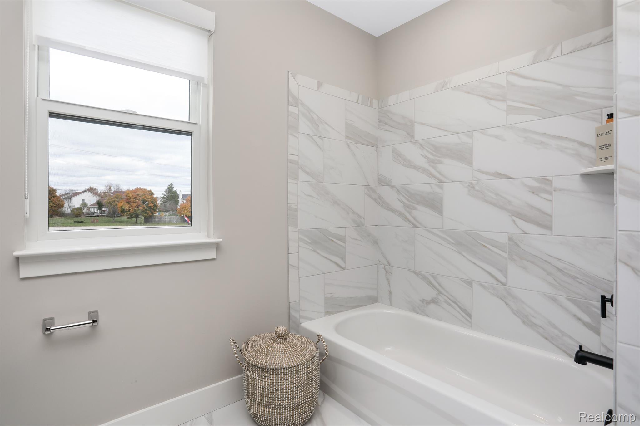 3012 Canopy Tree Way, Unit 9 Ann Arbor, MI 48103 - Photo 24 of 38