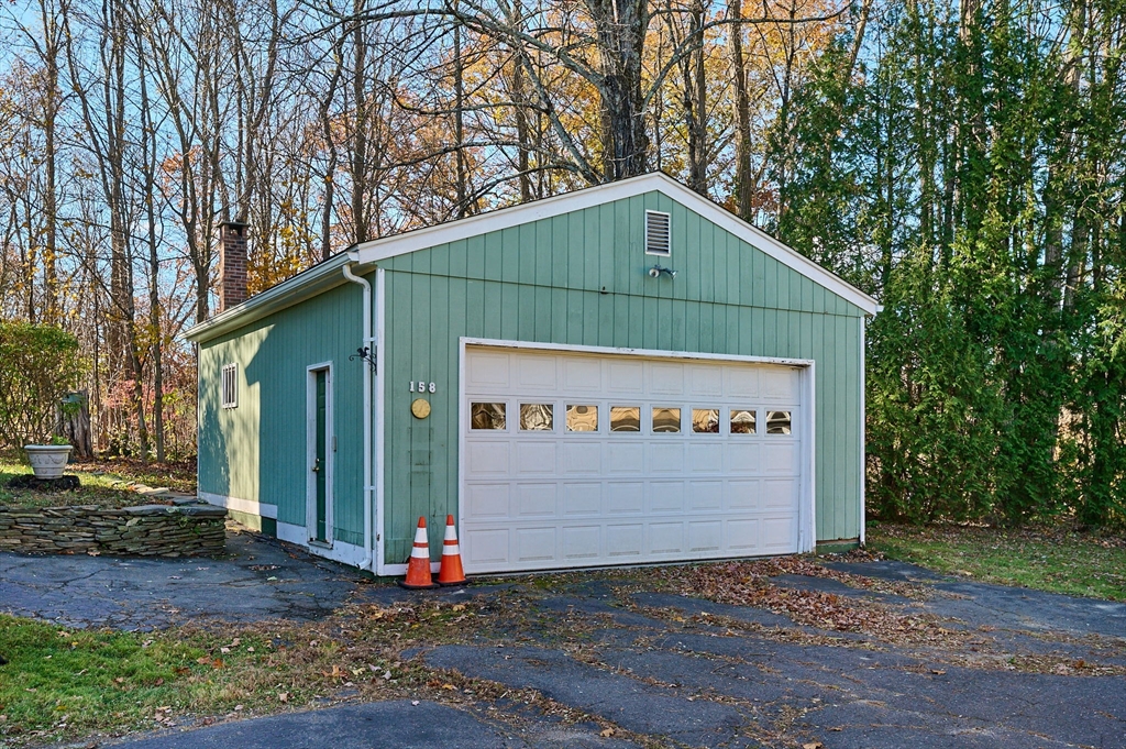 158 Main Street Williamsburg, MA 01039 - Photo 18 of 21