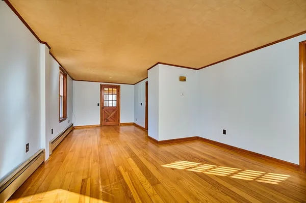 $299,000 | 158 Main Street, Williamsburg, MA 01039