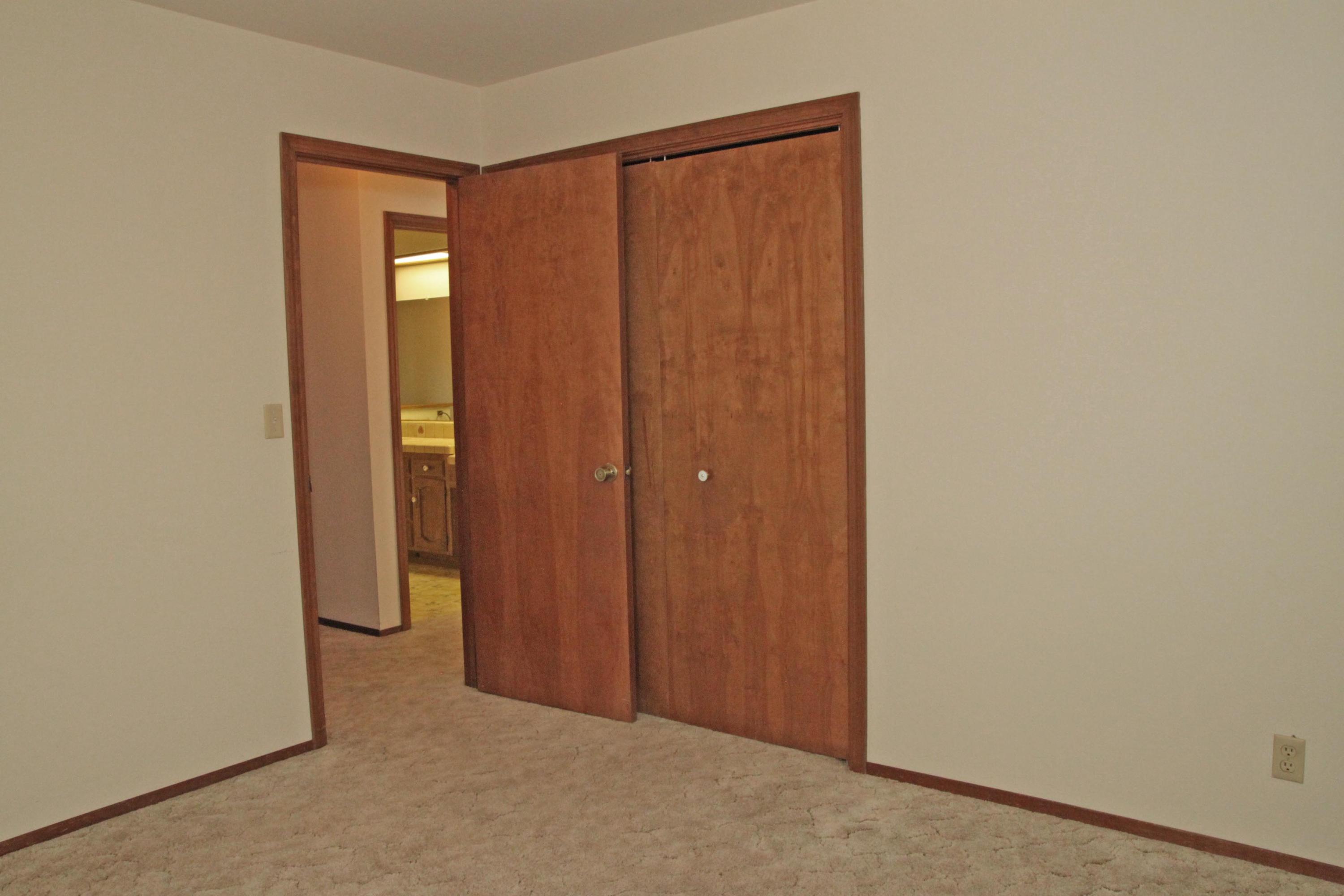 5589 Trish Court Redding, CA 96003 - Photo 11 of 20