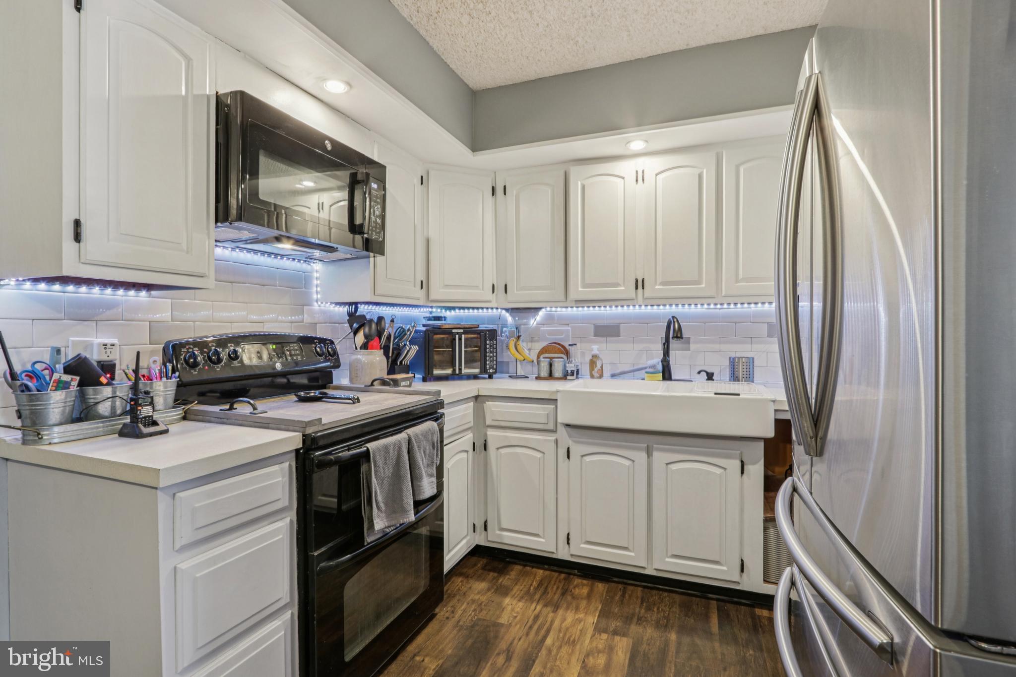 29 Vividleaf Lane Levittown, PA 19054 - Photo 17 of 56